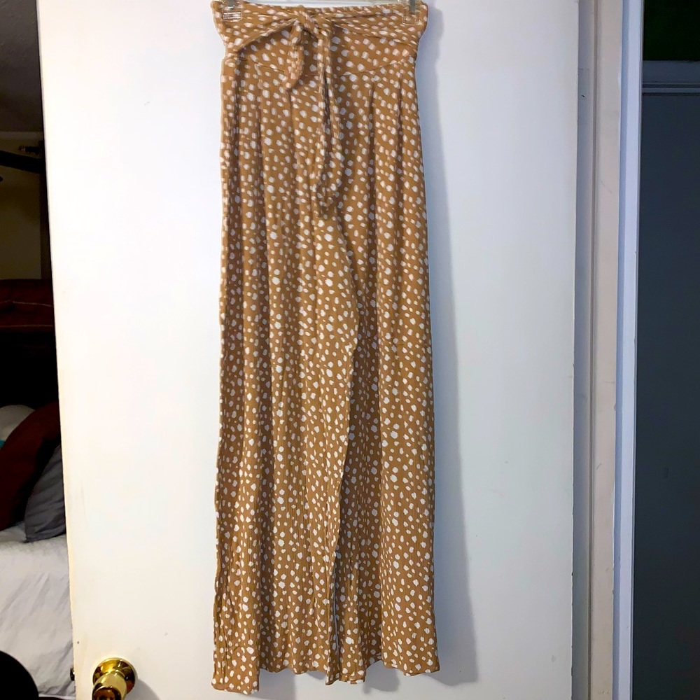 Wide leg pants